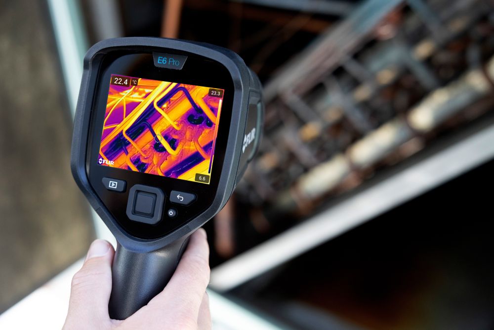 FLIR E6 Pro Wärmebildkamera mit WLAN 240 x 180Pixel, -20 → +550 °C FLIR E6 Pro Wärmebildkamera mit WLAN 240 x 180Pixel, -20 → +550 °C