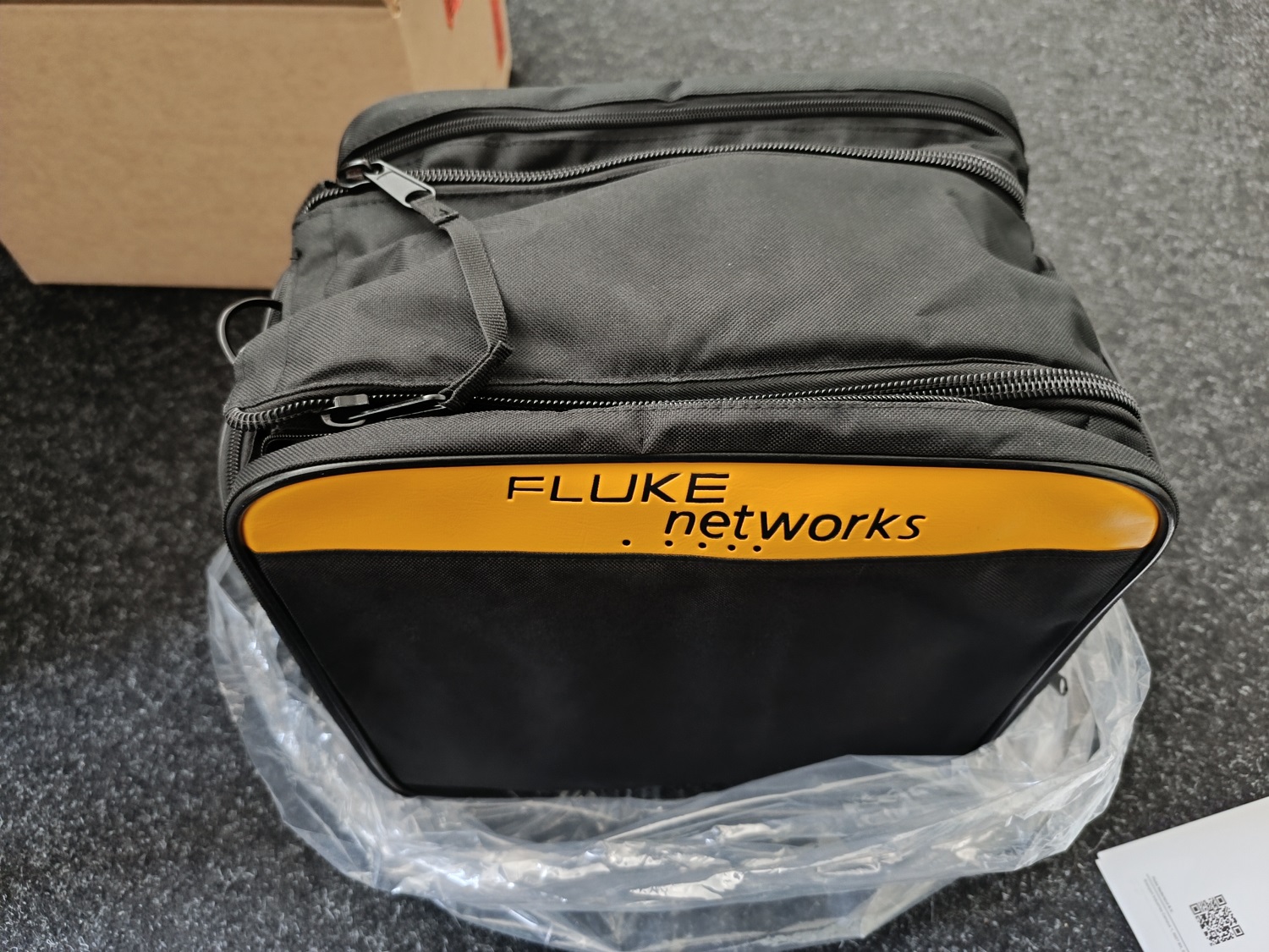 Fluke DSX-5000 INTL CAT 6A 1000MHz Netzwerktester DSX5000 gebraucht