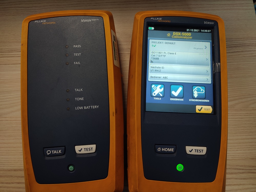 Fluke DSX-5000 INTL 1000MHz Netzwerktester DSX5000 gebraucht Kalibrierung 01/2026