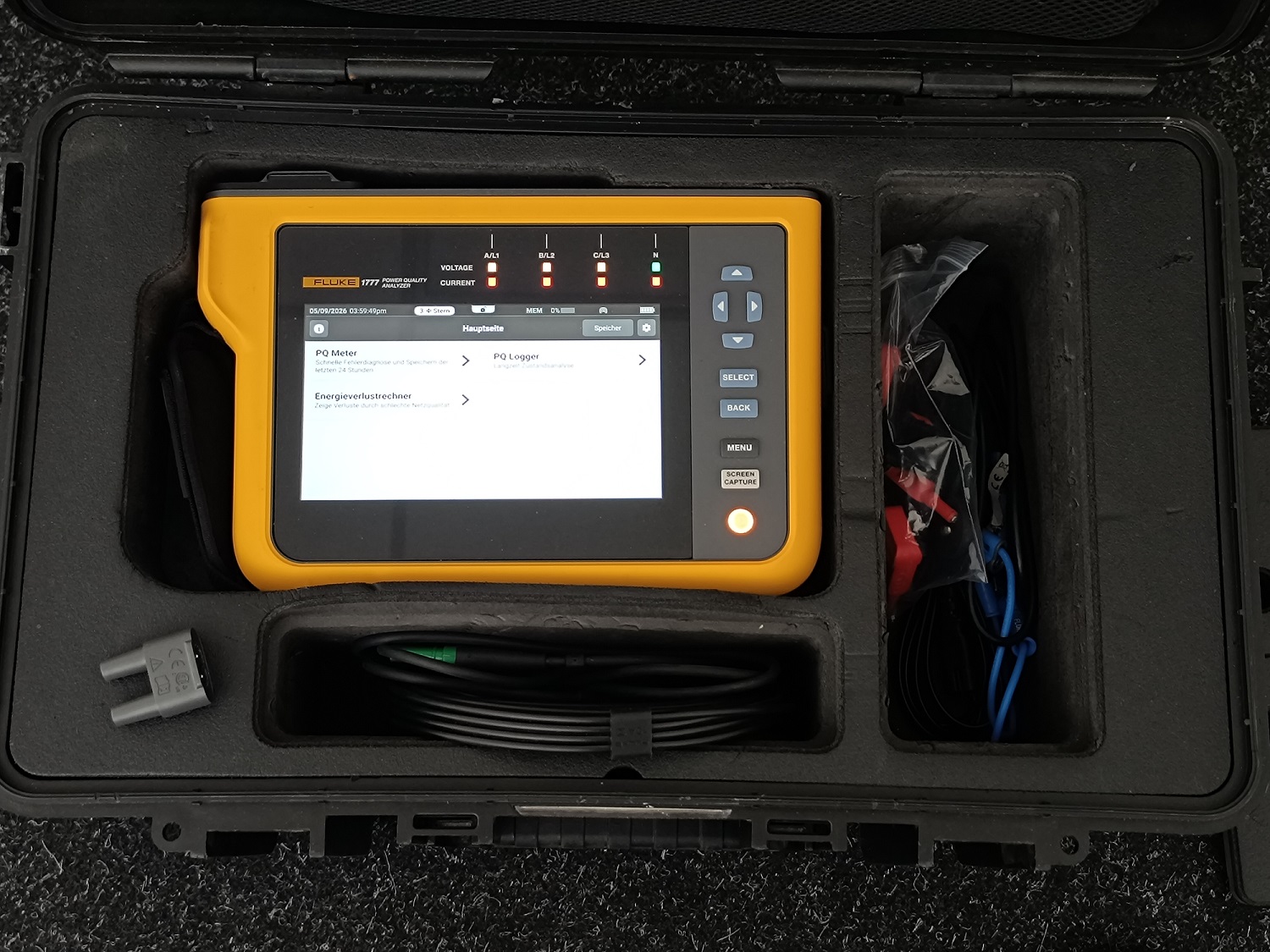 FLUKE 1777 Netzqualitätsanalysator V/A/Hz, Leistung, Einbrüche, Oberschwingungen Demo Gerät