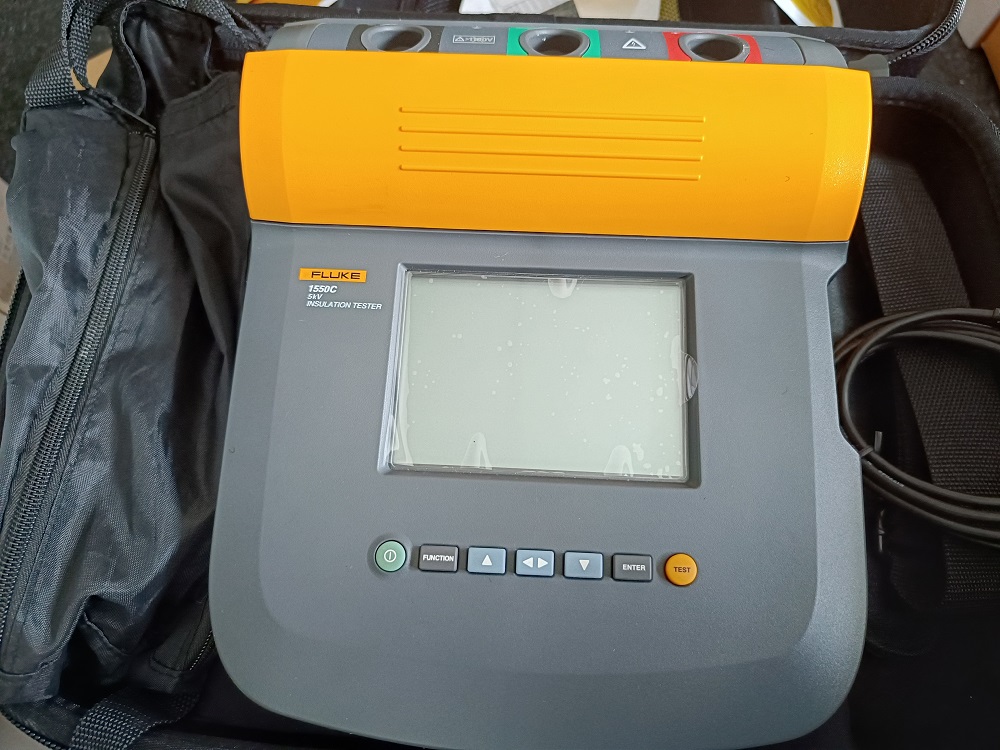 1550C-060723 FLUKE 1550C 5 KV ISOLATIONSMESSGERÄT Isotester Ausstellungsgerät